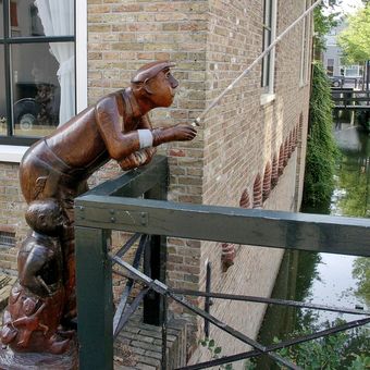 Holandsko - Koudum - kovový rybář