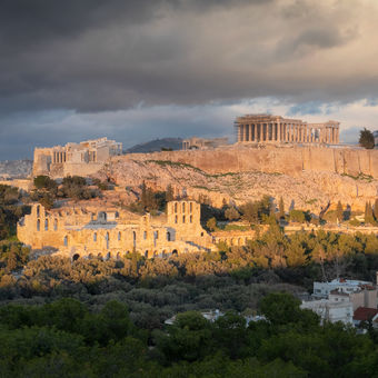 Zapad nad Akropolisom
