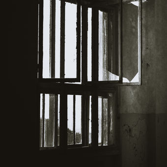 okno do temných míst