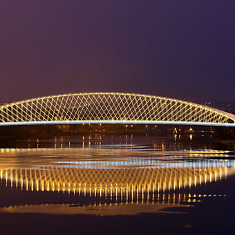 Svítání nad Trojským mostem