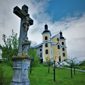 Kostel Neratov