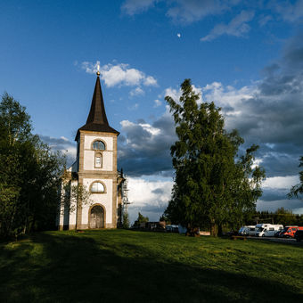 Kostel svatého Jana Nepomuckého - Zvičina