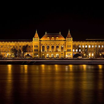 Budapešť- Szkéné divadlo