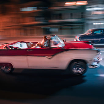 Nočními ulicemi Havany
