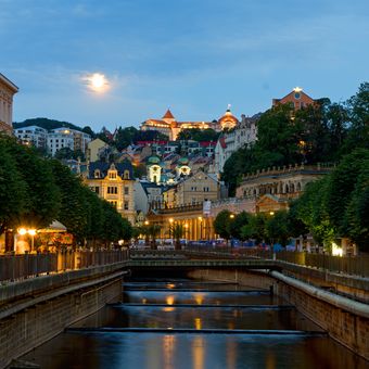 Večerní Karlovy Vary
