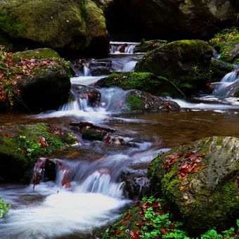 Podzimní vodopády