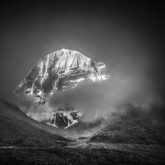 noční energie hory Kailás...