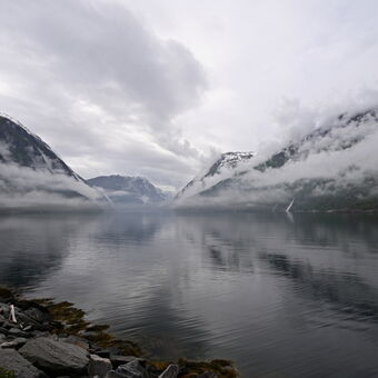 Ráno u fjordu