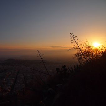 Západ slunce nad Athénami