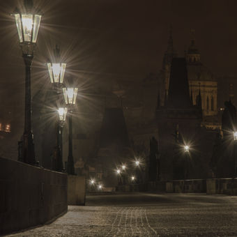 Noční Karlův Most