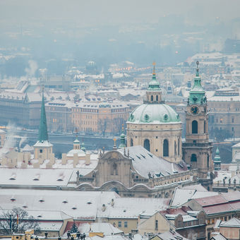 Ranní zasněžená Praha