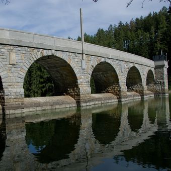 Most přehrady Sedlice
