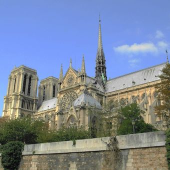 Vzpomínka na Notre-Dame. /foceno z lodní paluby/