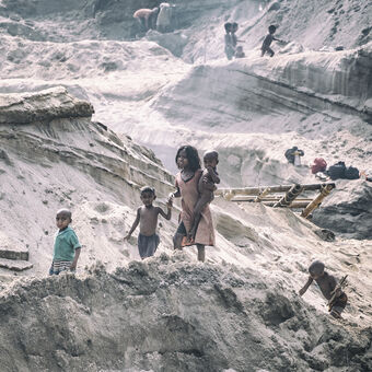 Deti z riečneho kameňolomu v Jaflongu