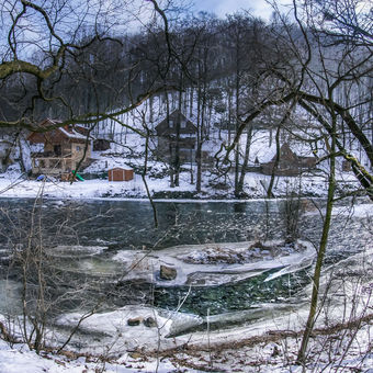 Zamrzlá řeka Moravice