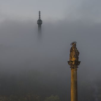 ...i v Praze bývá občas mlha.