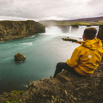 Pohled na vodopád Goðafoss