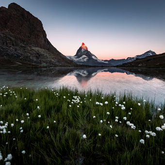 Výhled na Matterhorn při východu slunce