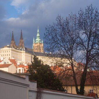 Pražský hrad z Vlašské ulice