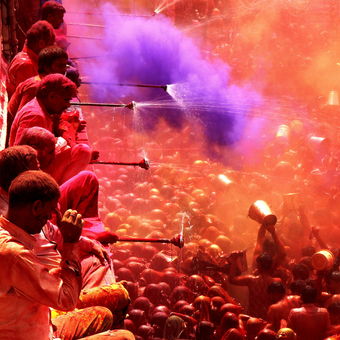 Svátek Holi - svátek barev a vody ...