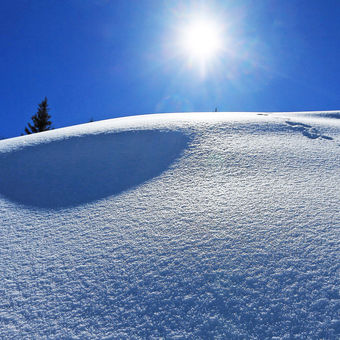 Slunce a sníh