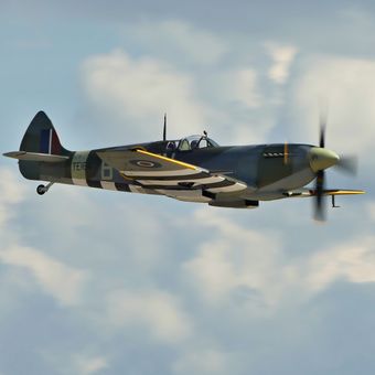 Supermarine Spitfire na aviatické pouti v Pardubicích