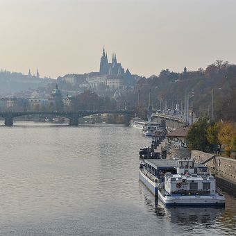 Pražský hrad, Čechův most
