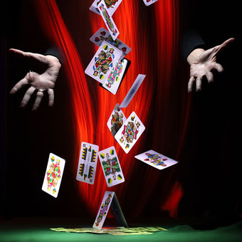 Čarování s kartami