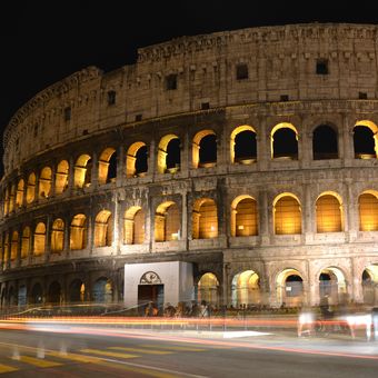 Noční Koloseum
