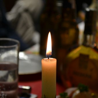 Kľudný večer pri sviečkach