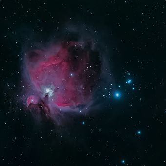 Emisní mlhoviny v Orionu