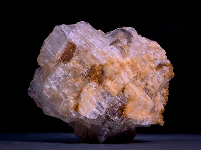 Krása minerálů: Kalcit trikolor