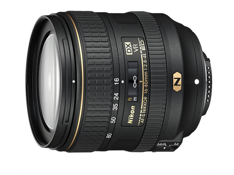 Nikon představil výkonný základní DX zoom 16-80/2,8-4E ED VR a dva lehké superteleobjektivy