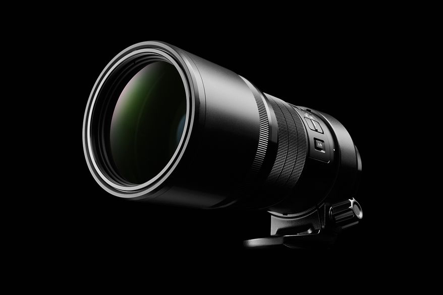 Olympus M.ZUIKO DIGITAL ED 300mm 1:4,0 IS PRO: nejkompaktnější 300mm teleobjektiv na světě