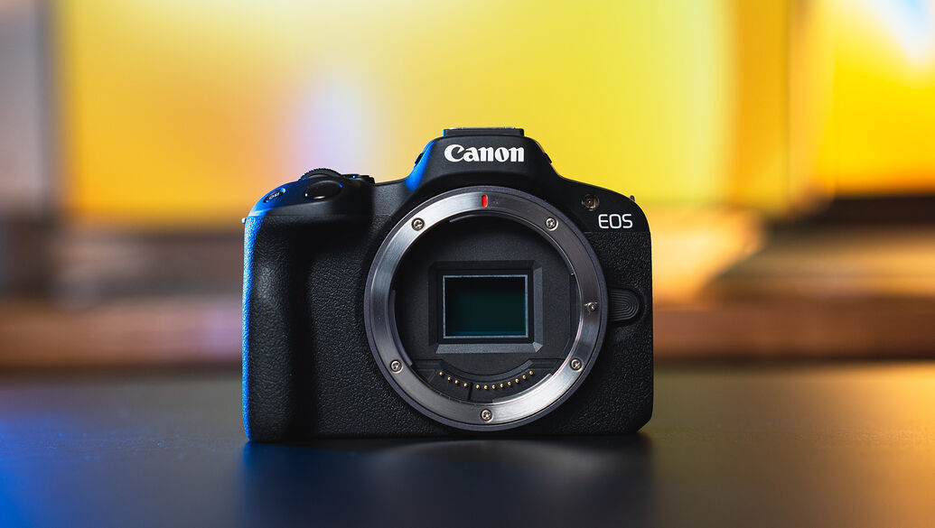 Videorecenze: Canon R50
