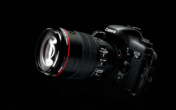 Canon uvolnil firmware 2.0.5. pro EOS 7D