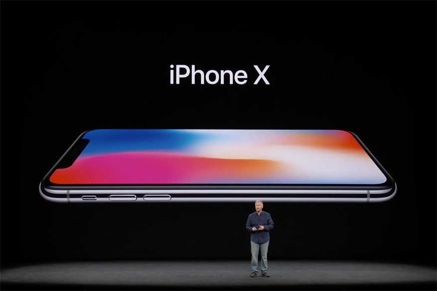 Prodej Apple iPhone X dnes oficiálně odstartoval