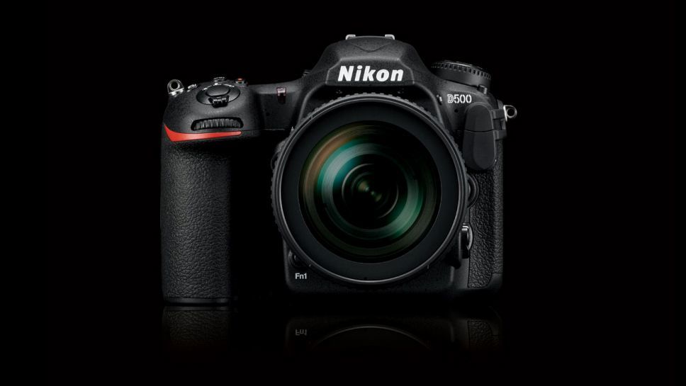 Nikon vydal aktualizaci firmware pro modely D500 a D3s