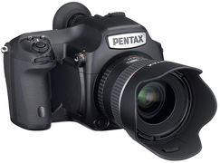 Nový Pentax 645D s 50 Mpx snímačem už letos