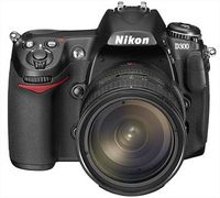 Zrcadlovky Nikon nyní s 4 GB kartou!