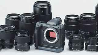 Nová středoformátová bezzrcadlovka Fujifilm GFX 100 sbírá prvenství