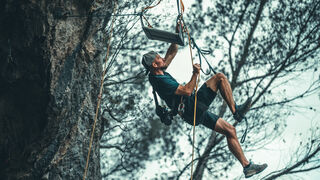 Adrenalinová dokumentace horolezce Adama Ondry