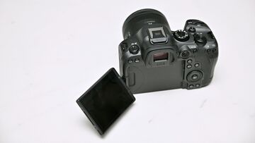 Canon EOS R Mark II | Megapixel