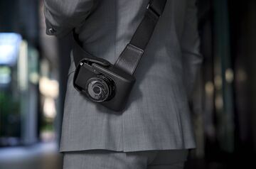 Leica De Lux 7 007 neustále připravená k akci | Megapixel