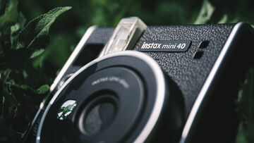 Fujifilm Instax Mini 40 EX D: Recenze | Megapixel