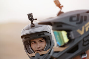 Připevnění kamery na helmu | Megapixel