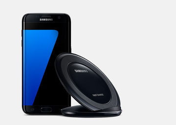 nz-feature-wireless-charger-ng930-galaxy-s7-s7-edge--57269408 | Megapixel