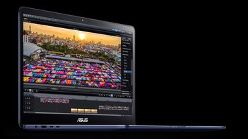 Asus UX550 střih videa | Megapixel
