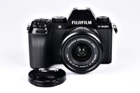 Fujifilm X-S20 + XC 15-45 mm f/3,5-5,6 bazar