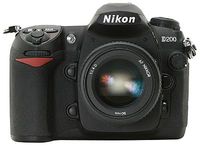 Nikon D200 + 18-135mm